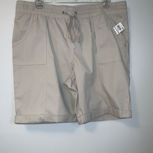 Karen Scott Woman’s shorts.